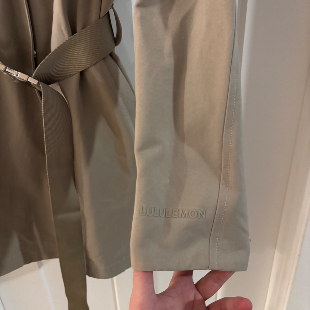 Lululemon Always There Short Trench Coat Size 10 Belted Jacket light beige EUC - Picture 8 of 10